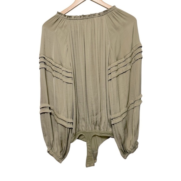 Free‎ People All Tucks Satin Bodysuit Flowy Olive Green Size Small Ballon Sleeve - Picture 5 of 11
